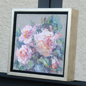 Small-original-oil-painting-Oksana-Johnson-pink-roses-framed-on linen-6x6 inches-impressionism-side view-easel