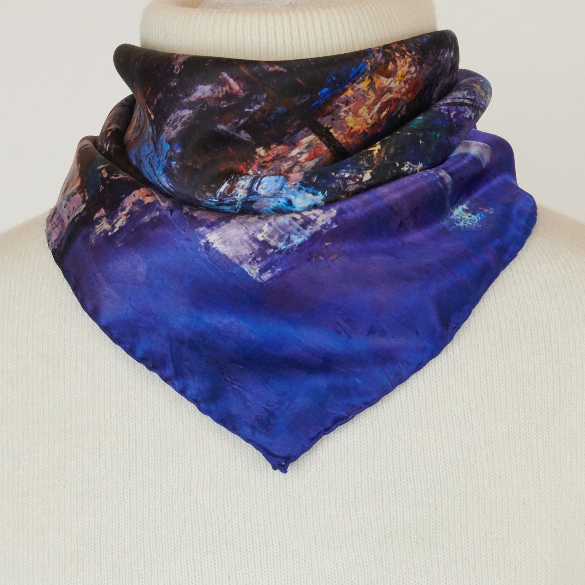 Oksana_LightsOfTheCity_ItalianSilkScarf_Blue_42x42cm_OksanaFineArtDesign_1