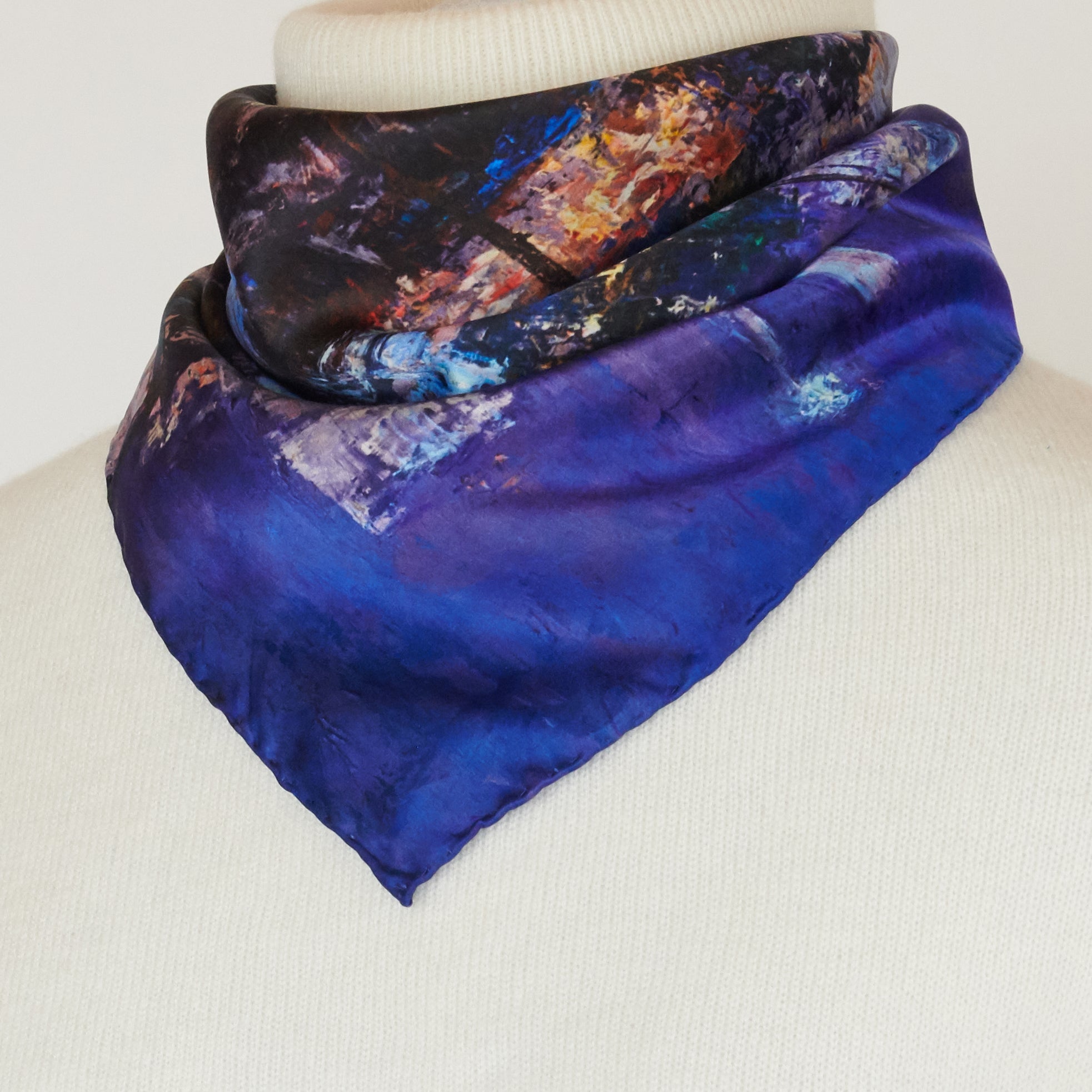 Oksana_LightsOfTheCity_ItalianSilkScarf_Blue_42x42cm_OksanaFineArtDesign_1