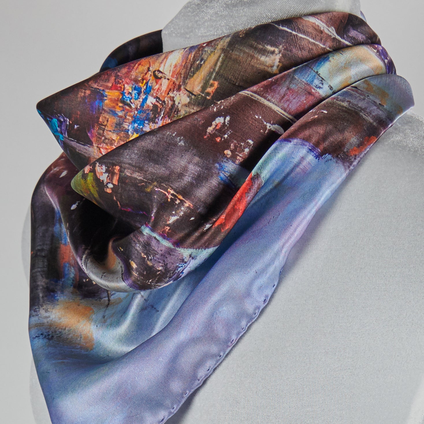 Oksana_SouthBeachHarbor_ItalianSilkScarf_SanFrancisco_65x65cm_OksanaFineArtDesign_6