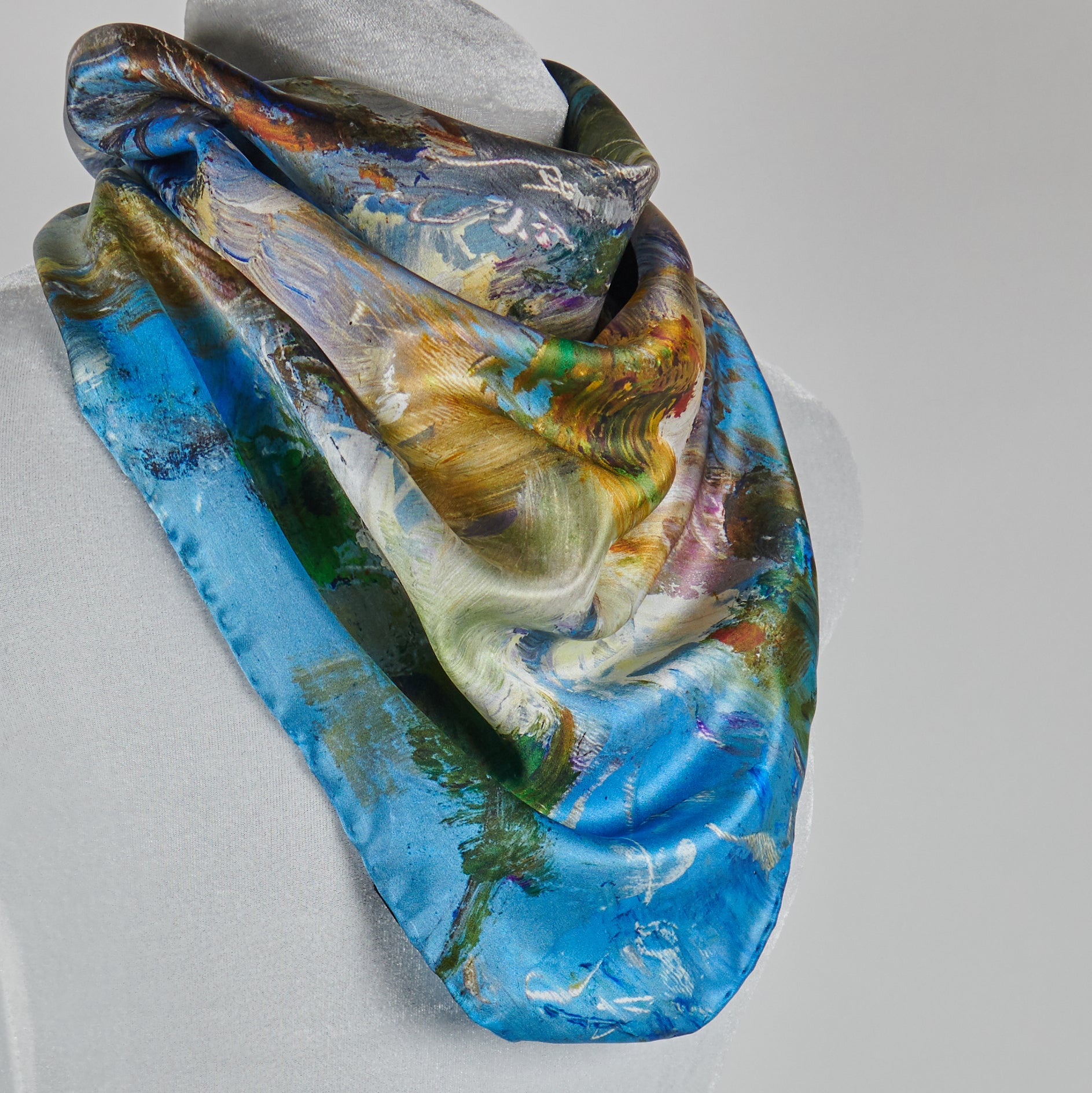 Oksana_WhiteMagnolias_ItalianSilkScarf_LightBlue_65x65cm_OksanaFineArtDesign_5_Impressionist